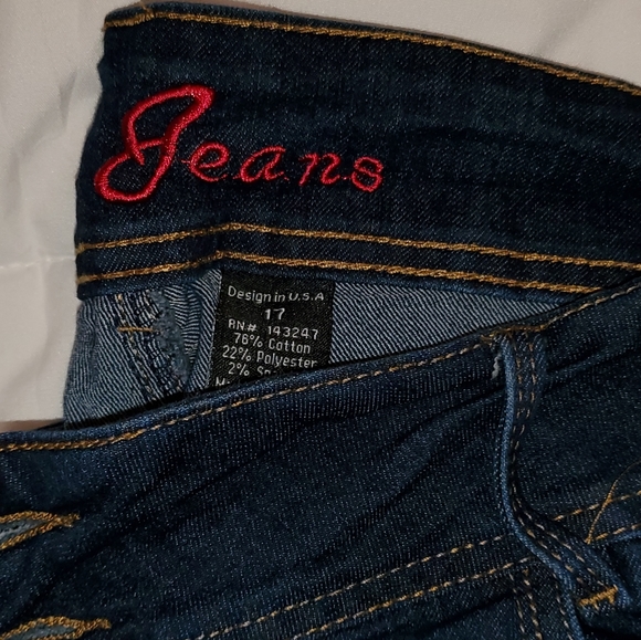Jeans - Picture 3 of 3